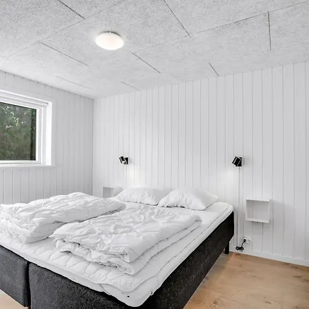 Jale - 900m From The Sea By Interhome