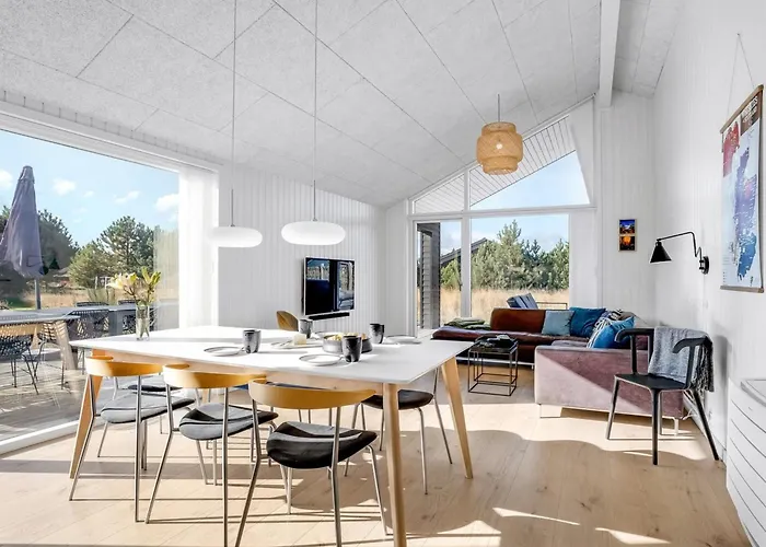 Semesterbostad Jale - 900m From The Sea By Interhome *